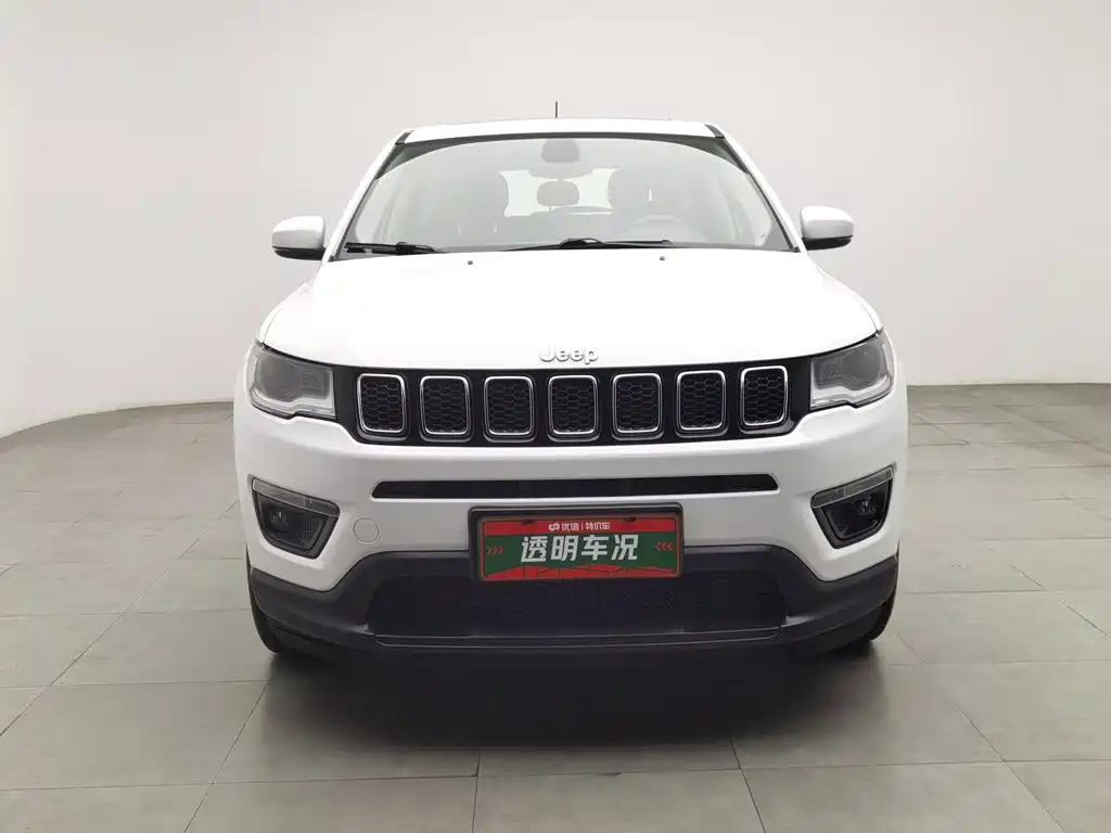 Jeep Compass — фото 3