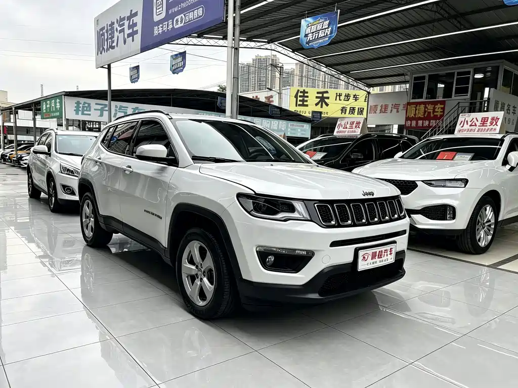 Jeep Compass — фото 3