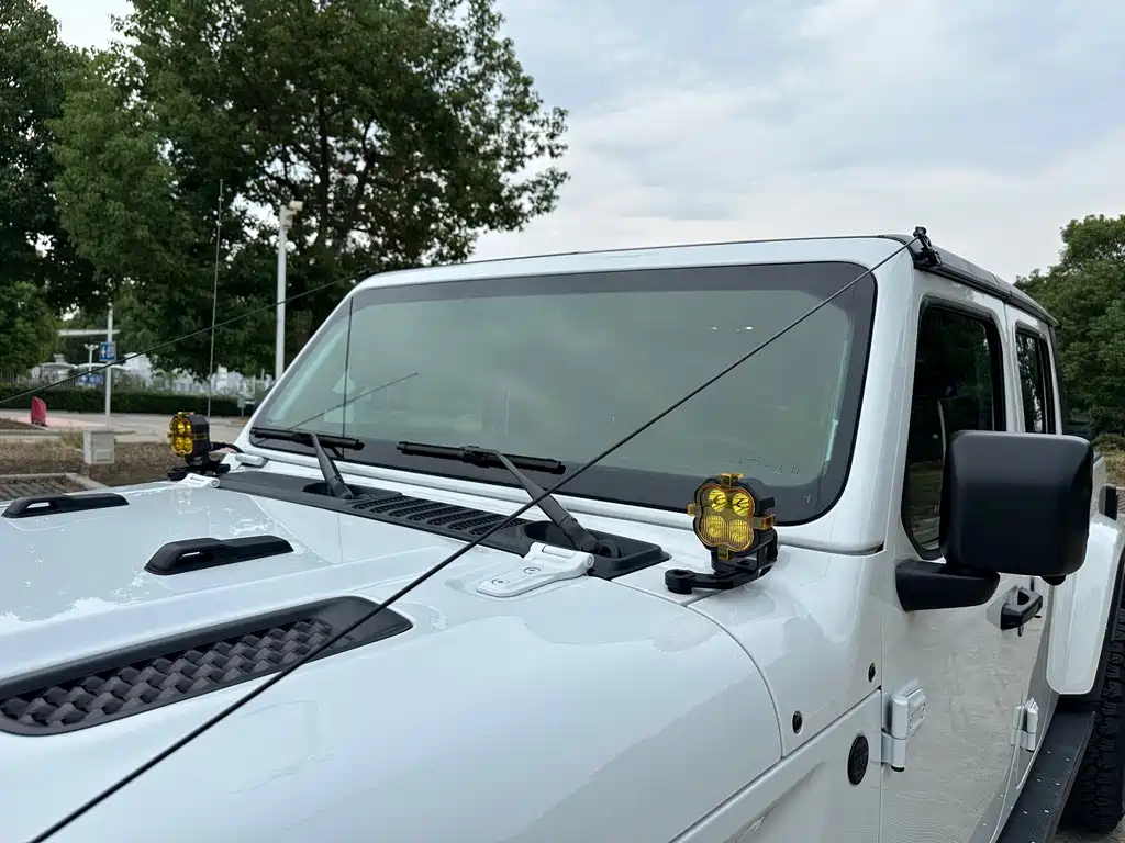 Jeep Gladiator — фото 6