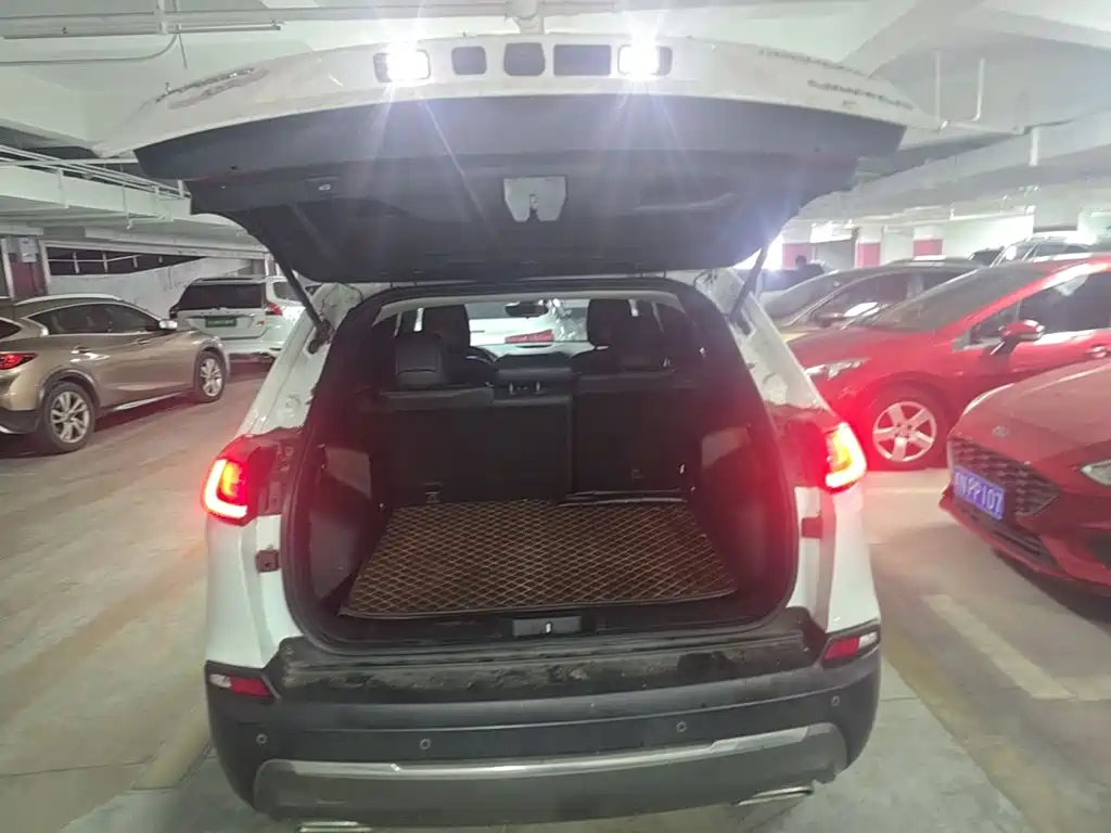 Jeep Cherokee — фото 15