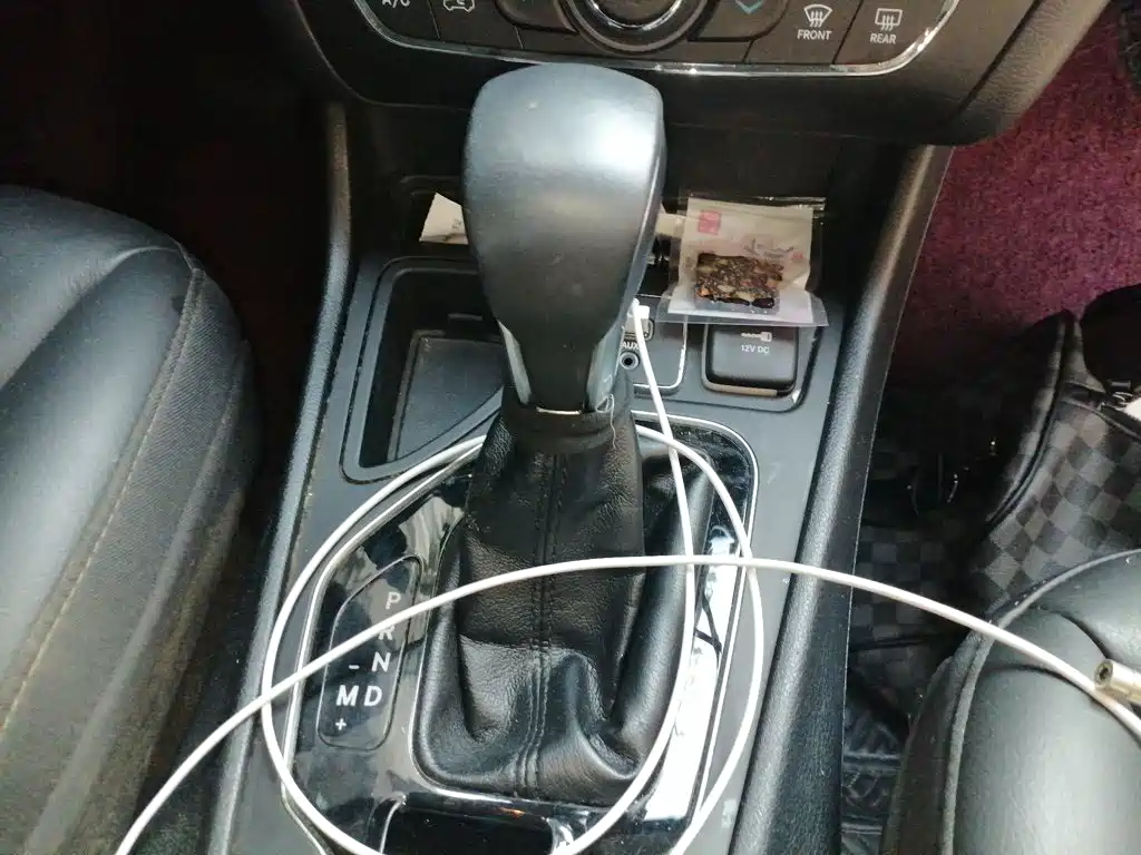 Jeep Cherokee — фото 10