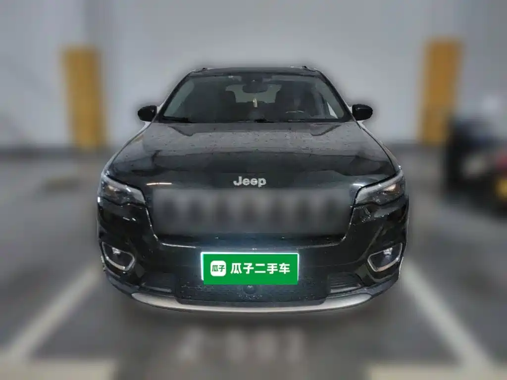 Jeep Cherokee — фото 2