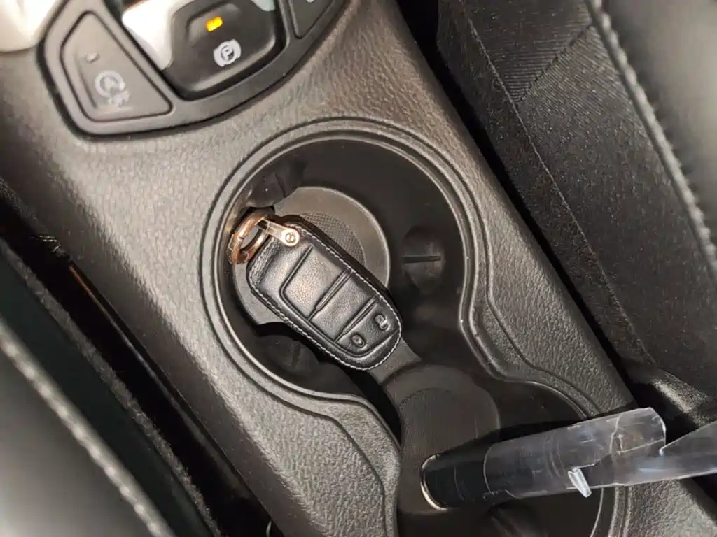 Jeep Compass — фото 9