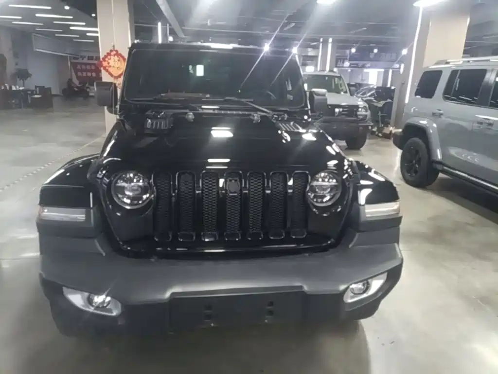 Jeep Wrangler — фото 3