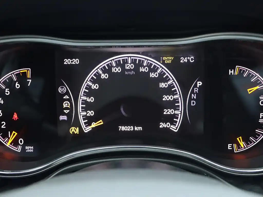 Jeep Grand Cherokee (Import) — фото 17