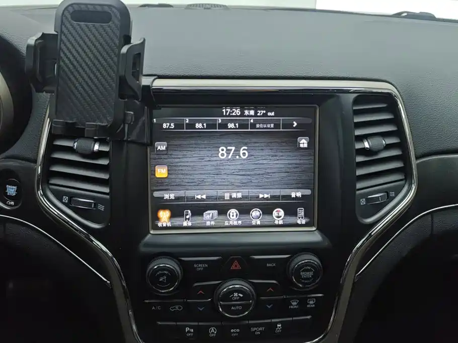 Jeep Grand Cherokee (Import) — фото 13