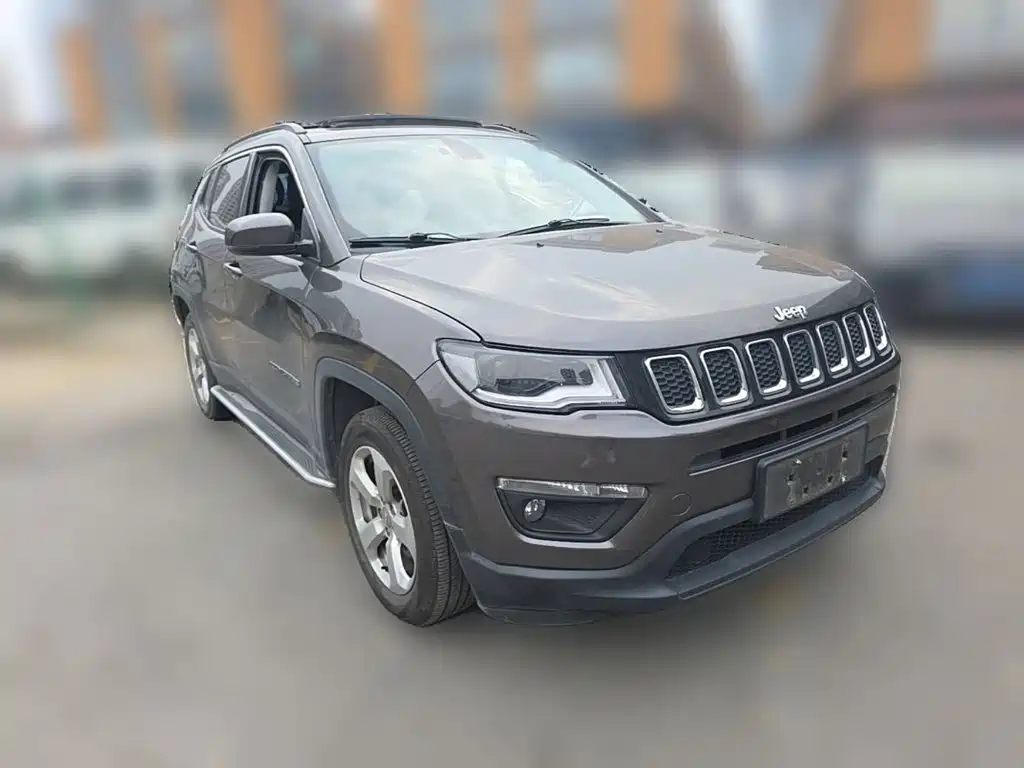 Jeep Compass — фото 6