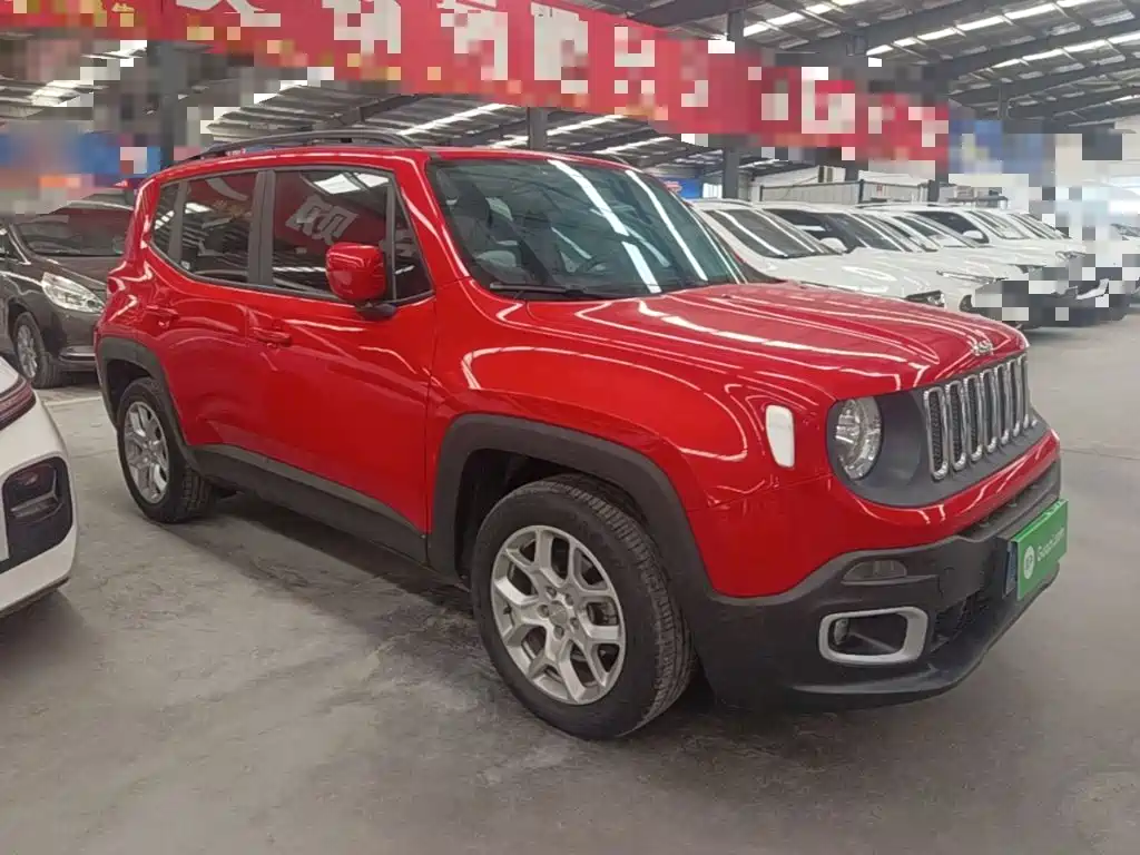 Jeep Renegade — фото 4