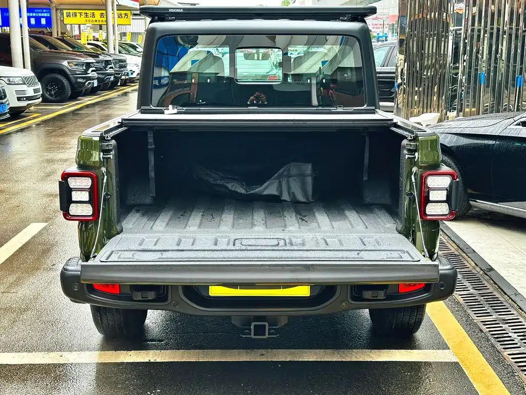 Jeep Gladiator — фото 15