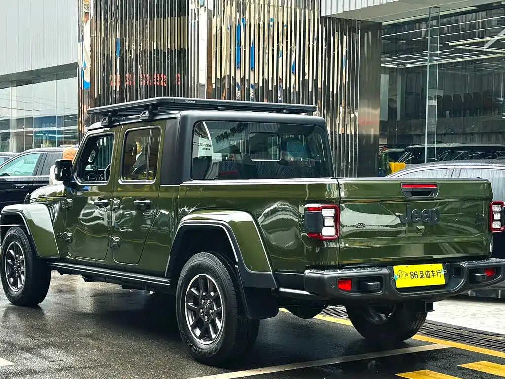 Jeep Gladiator — фото 4
