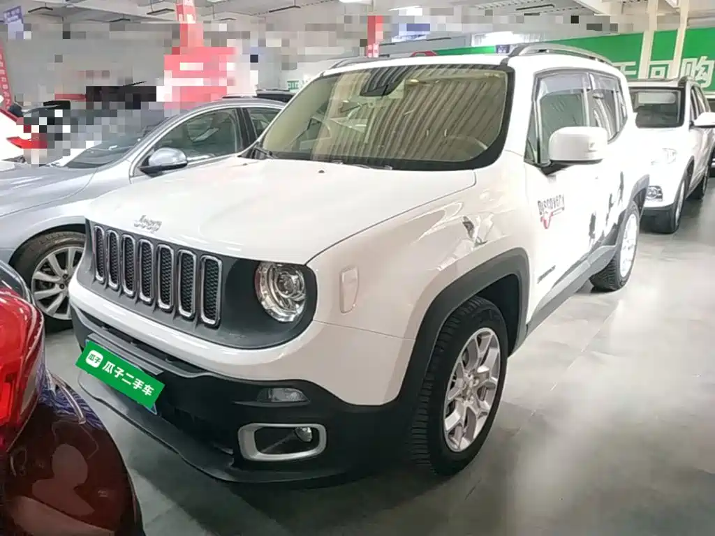 Jeep Renegade — фото 2