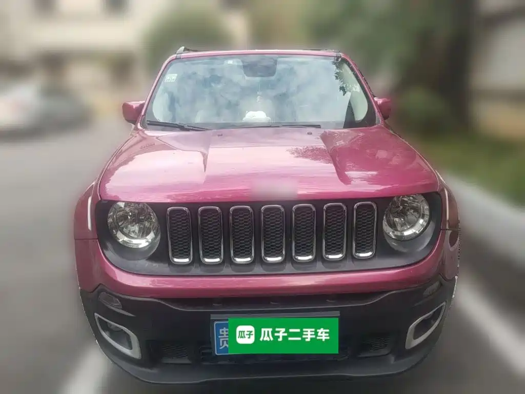 Jeep Renegade — фото 2
