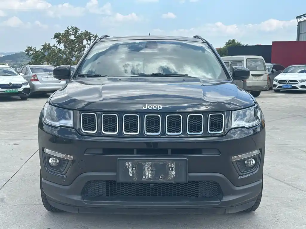 Jeep Compass — фото 3