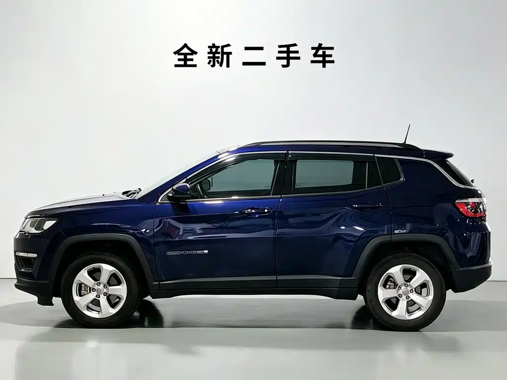 Jeep Compass — фото 4