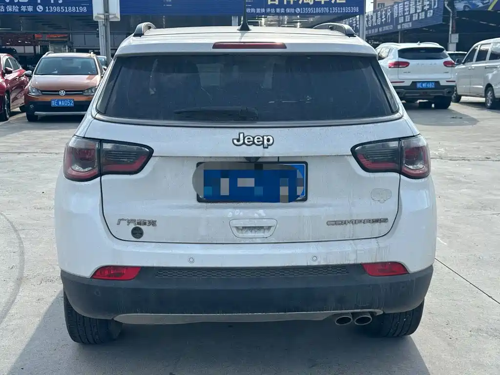 Jeep Compass — фото 4