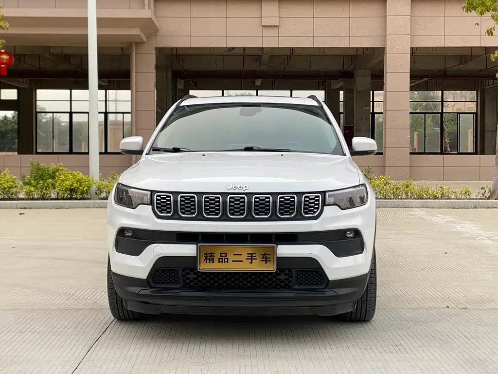 Jeep Compass — фото 2