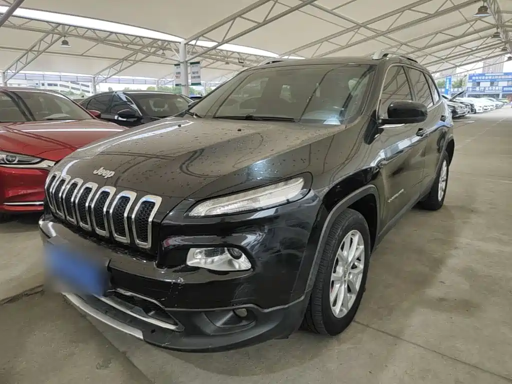 Jeep Cherokee — фото 2
