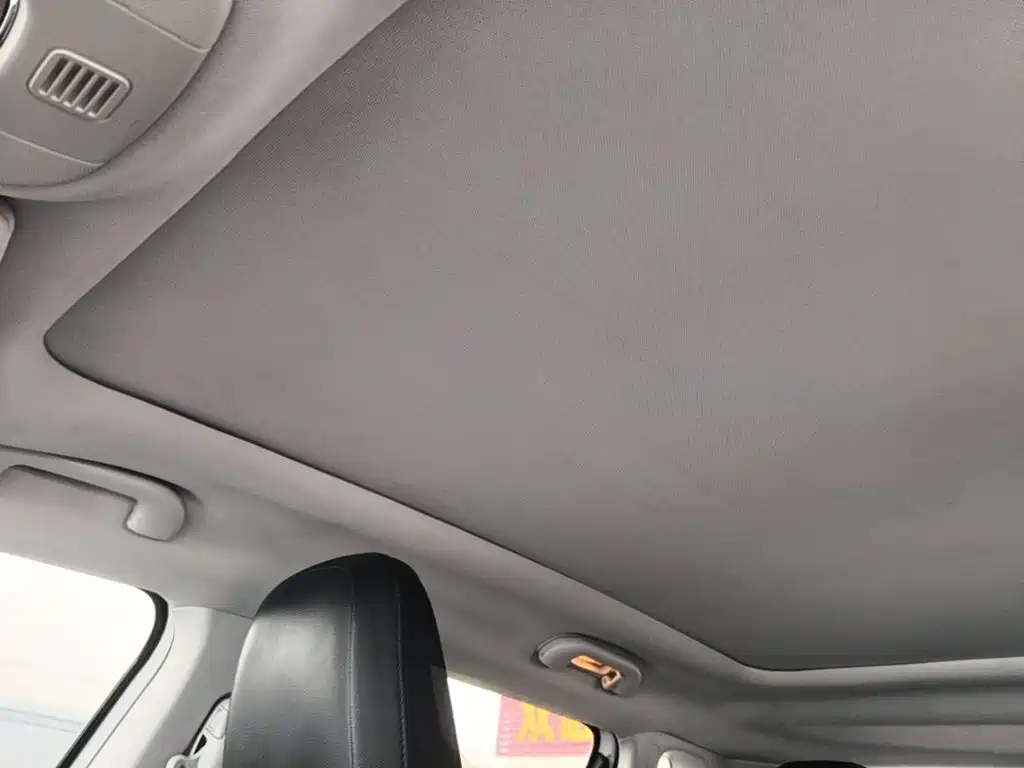 Jeep Compass — фото 18