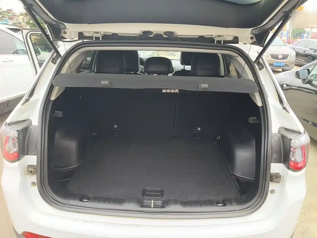 Jeep Compass — фото 19