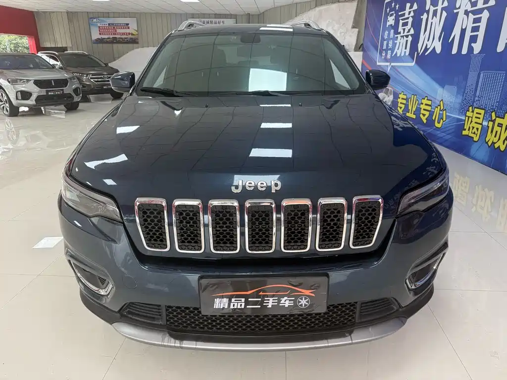Jeep Cherokee — фото 2