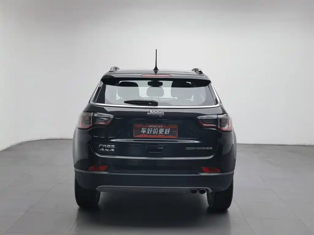 Jeep Compass — фото 4