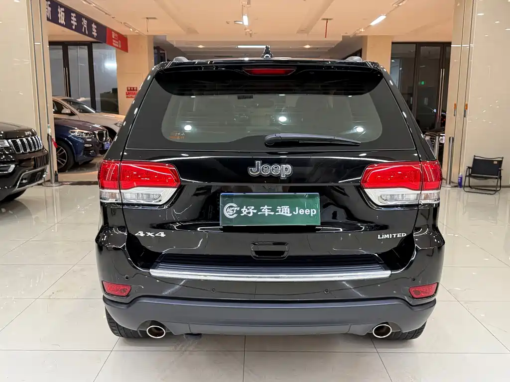 Jeep Grand Cherokee (Import) — фото 17