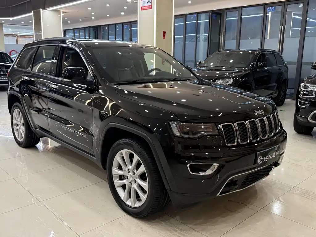 Jeep Grand Cherokee (Import) — фото 3