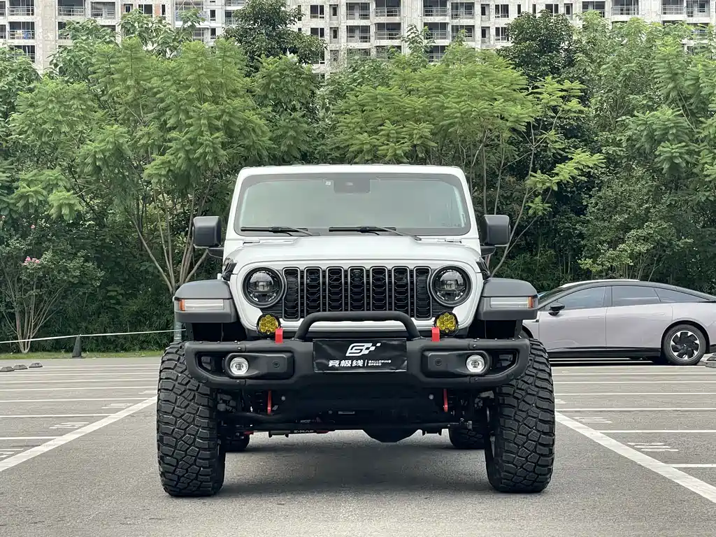 Jeep Wrangler — фото 2