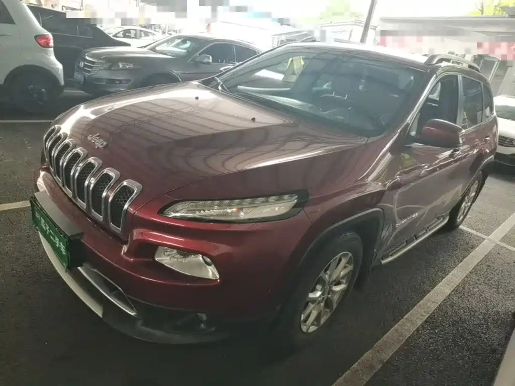 Jeep Cherokee — фото 2