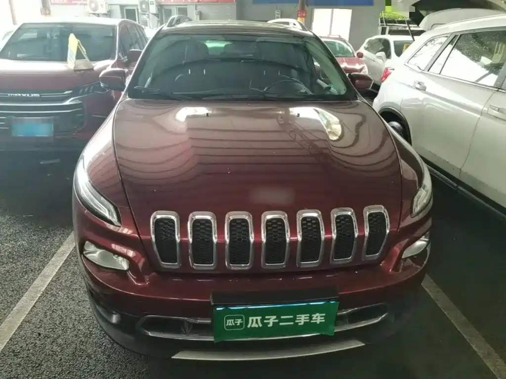 Jeep Cherokee — фото 3
