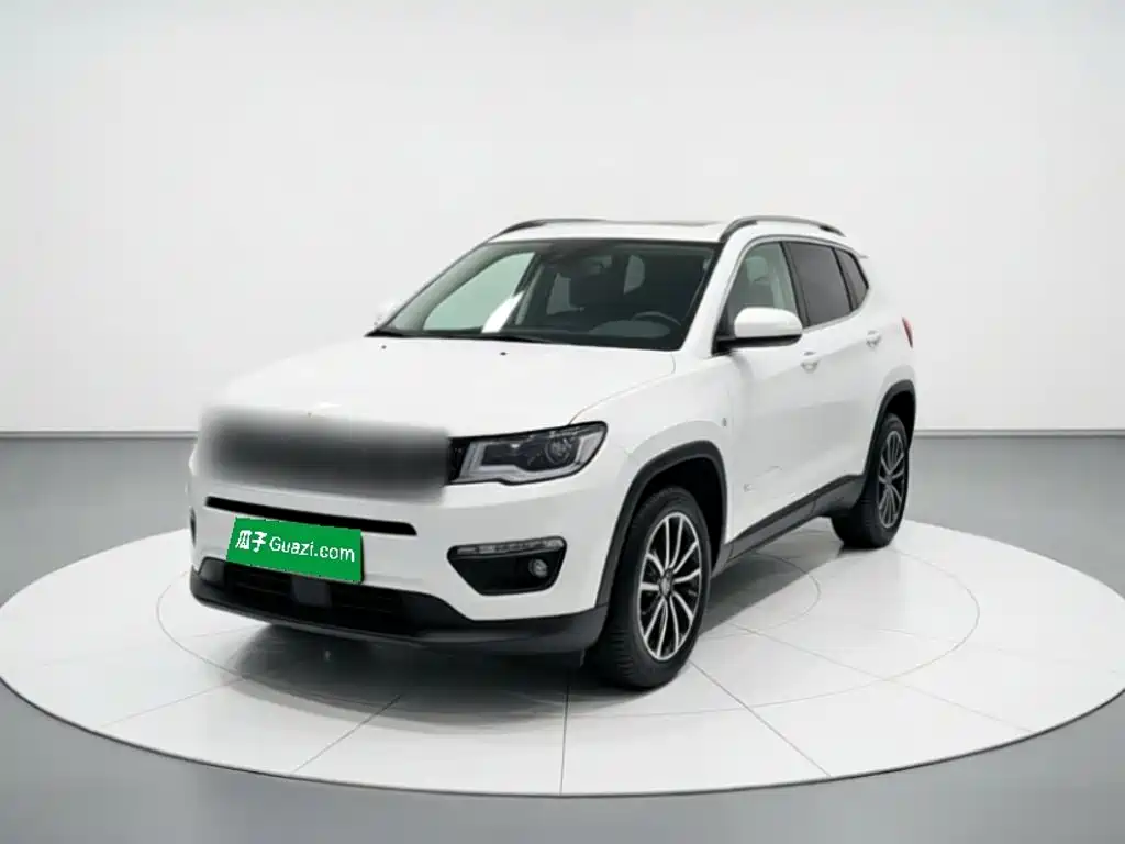 Jeep Compass — фото 2