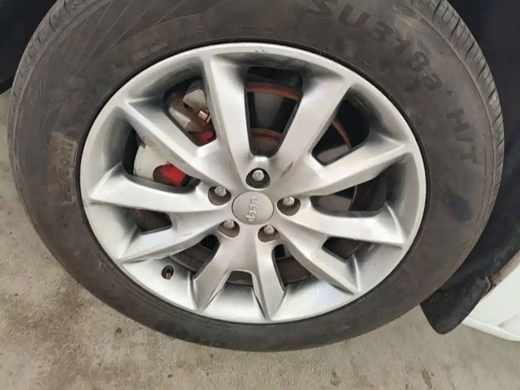 Jeep Cherokee — фото 23