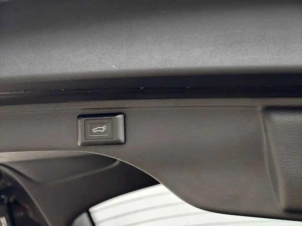 Jeep Cherokee — фото 20