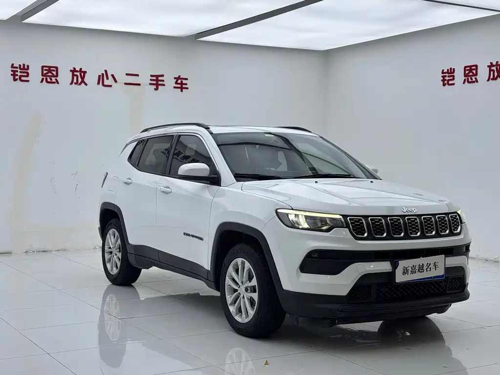 Jeep Compass — фото 3