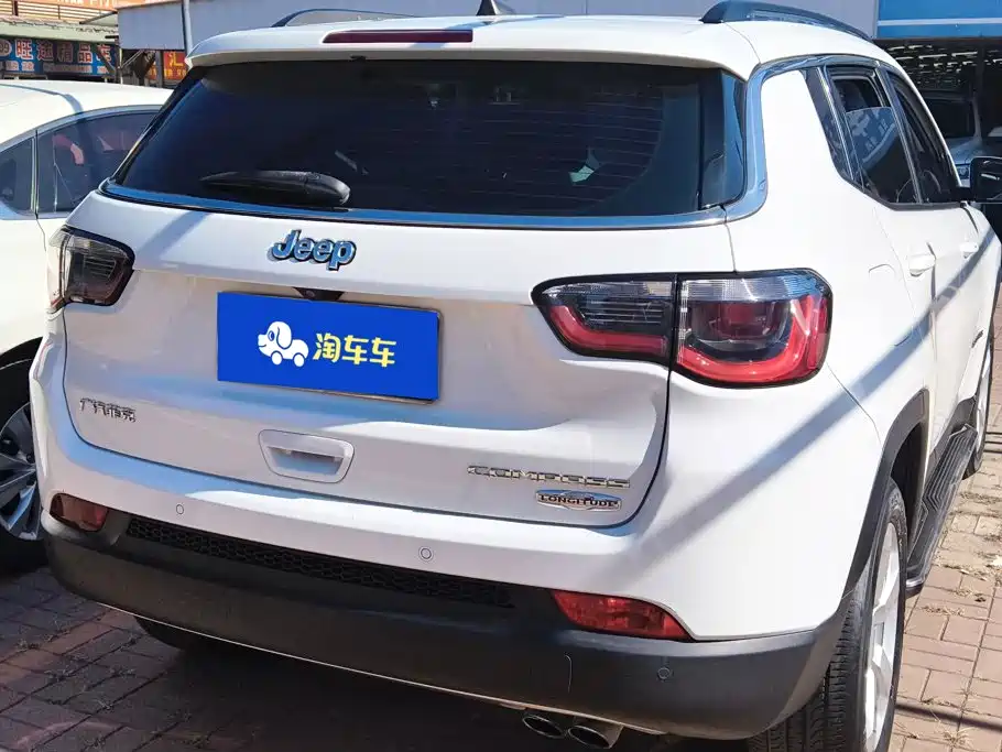 Jeep Compass — фото 3