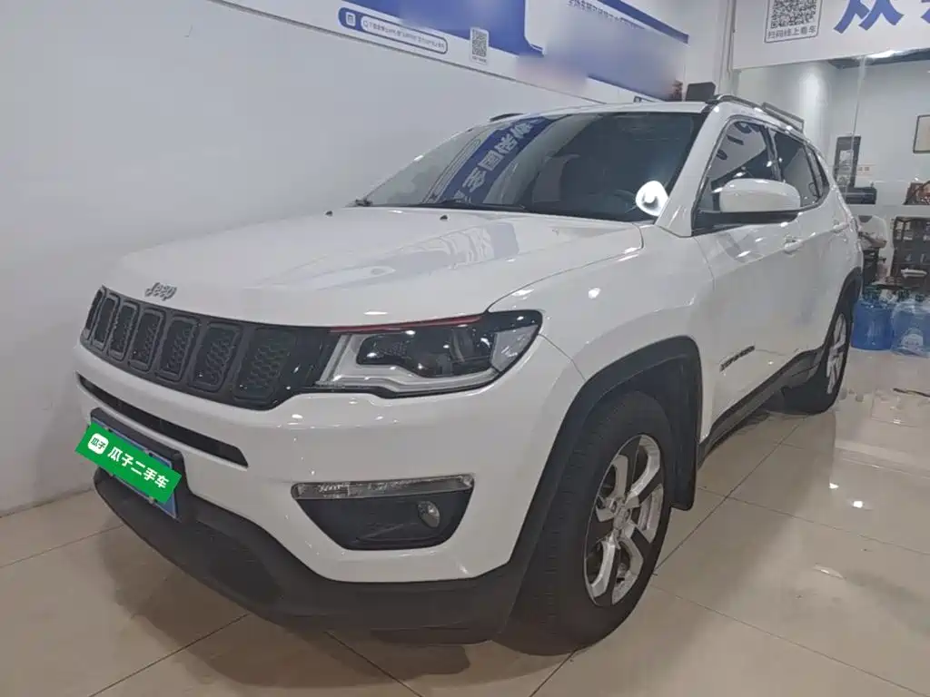 Jeep Compass — фото 2