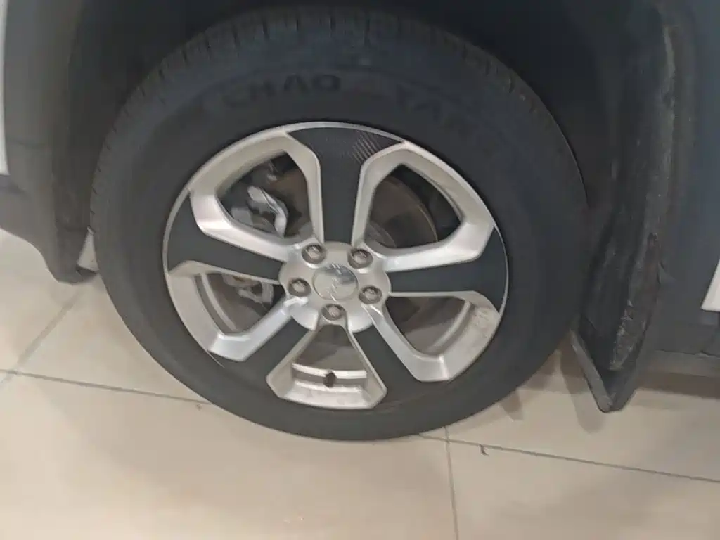 Jeep Compass — фото 23