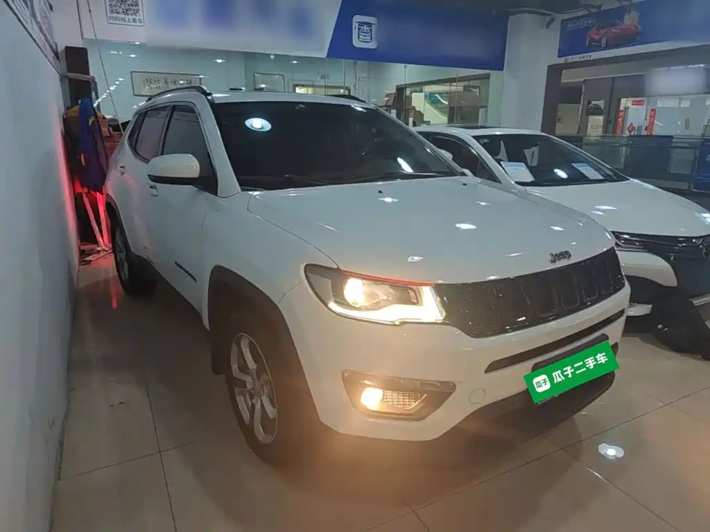 Jeep Compass — фото 4