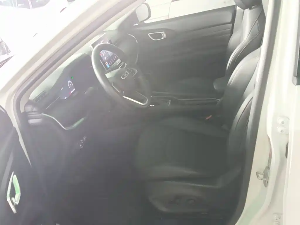 Jeep Compass — фото 15
