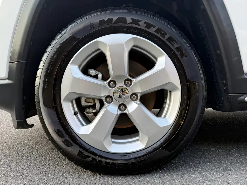 Jeep Compass — фото 23