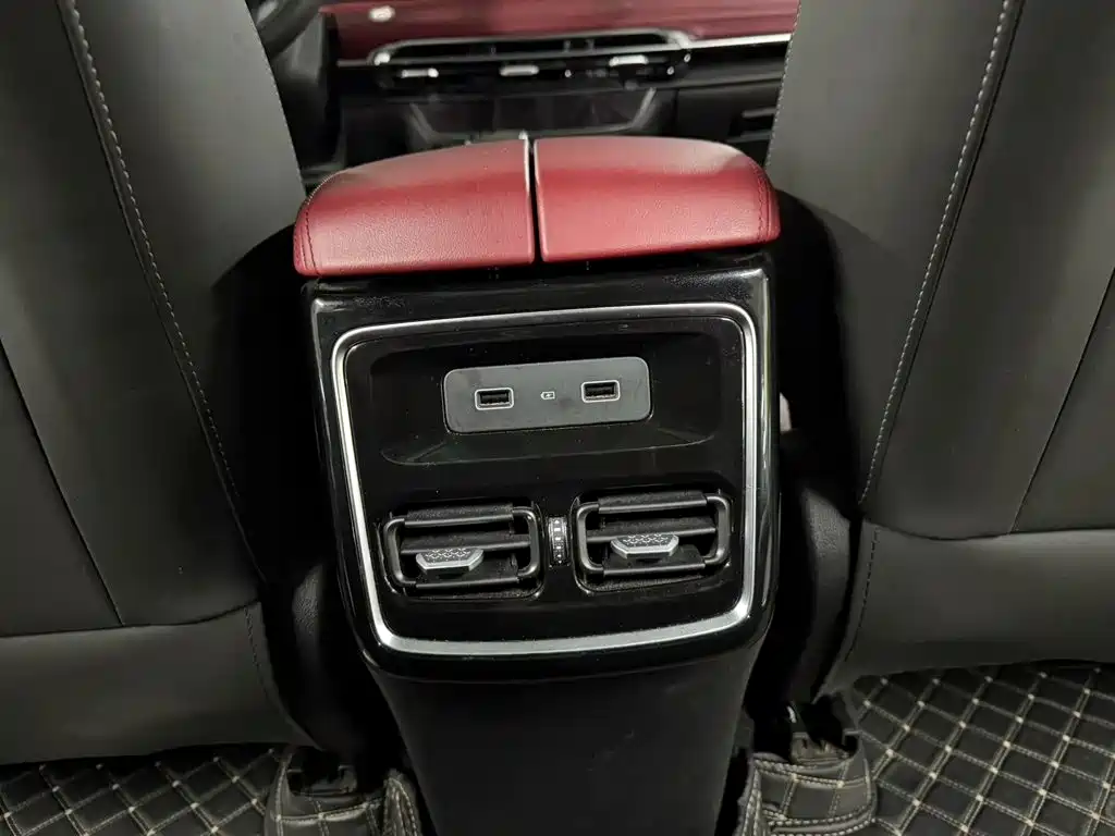 Jetour X70 PLUS — фото 14