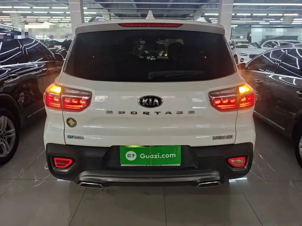 Kia Sportage — фото 6