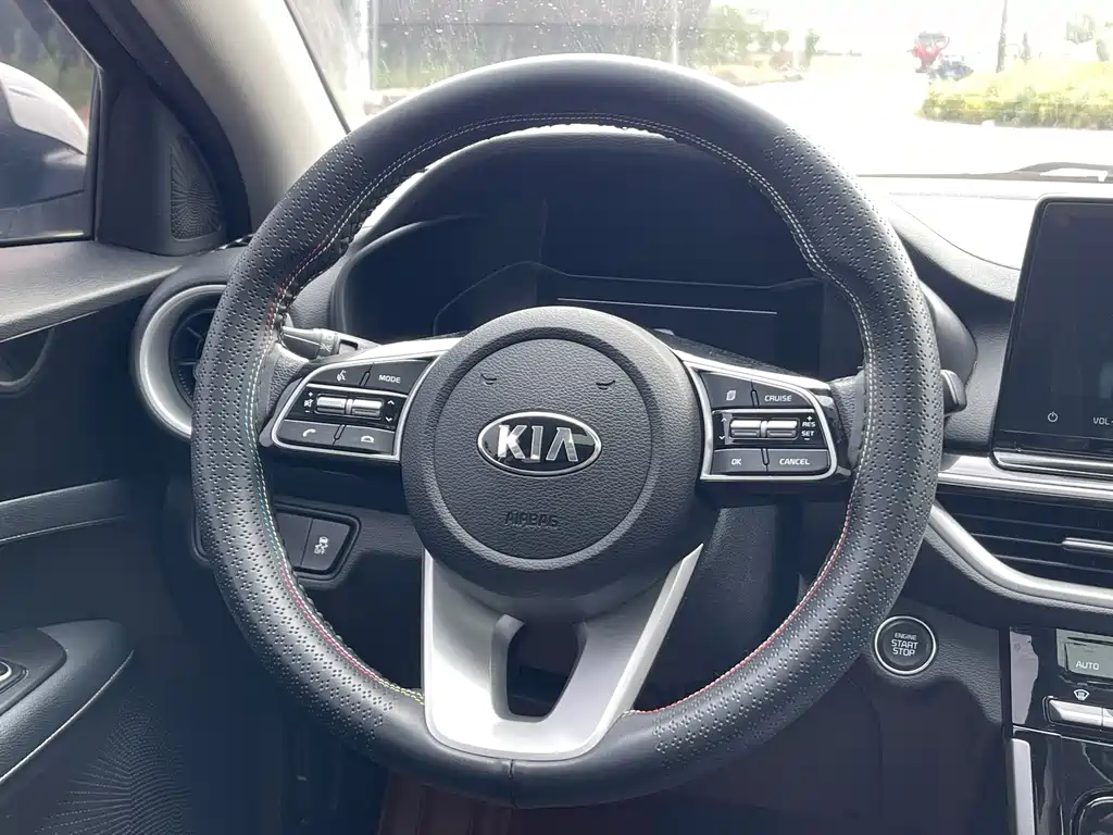 Kia K3 — фото 15