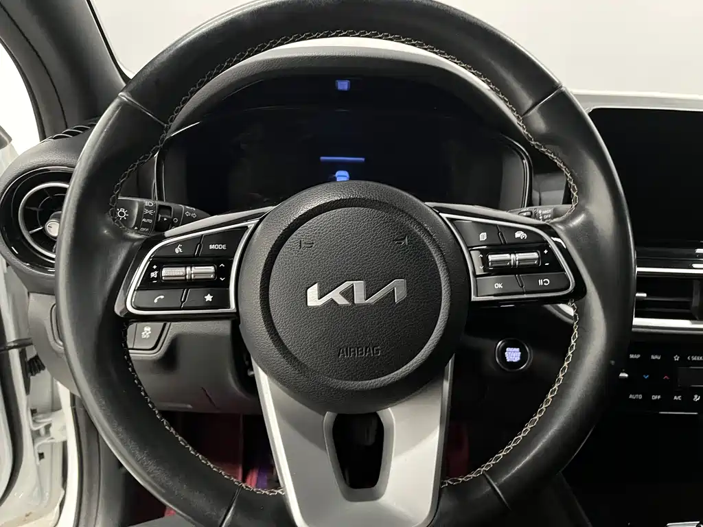 Kia K3 — фото 13