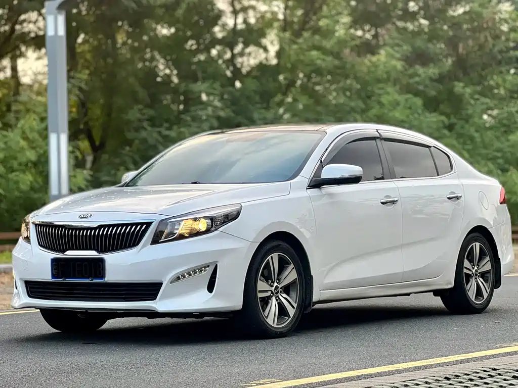 Kia K4