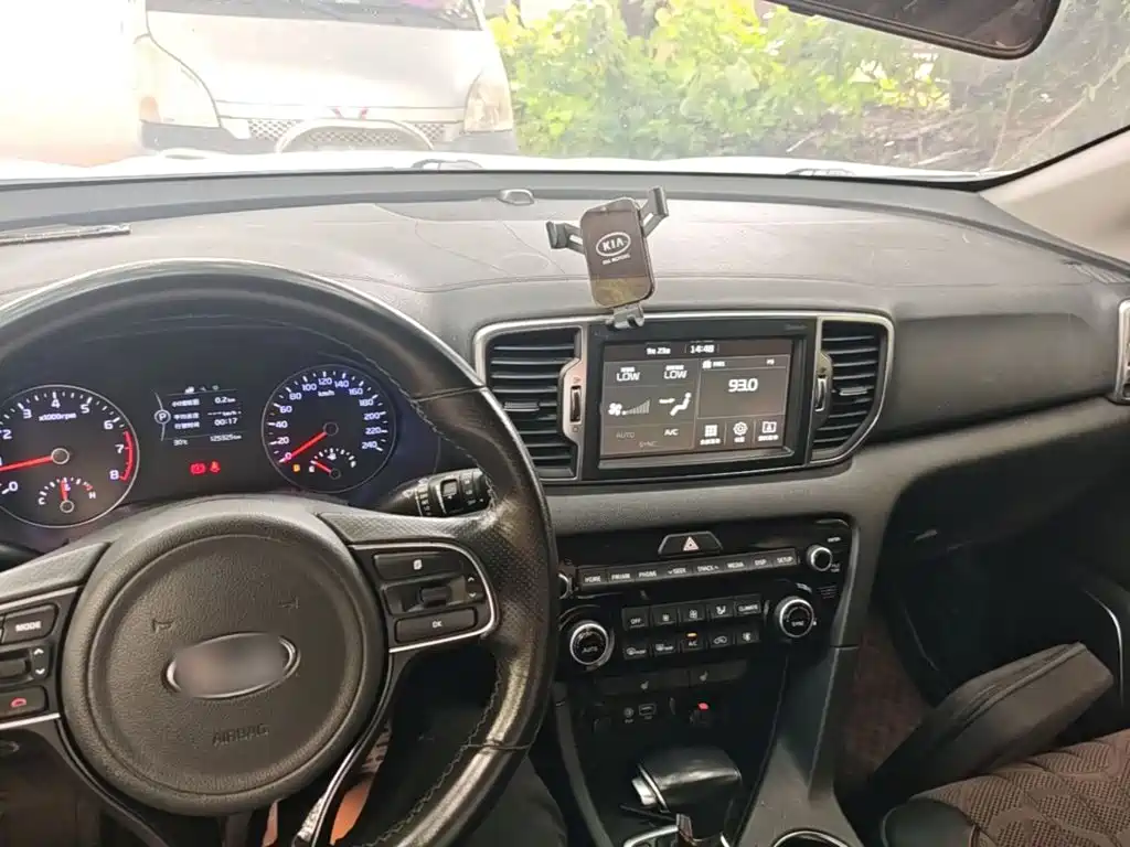 Kia KX5 — фото 10
