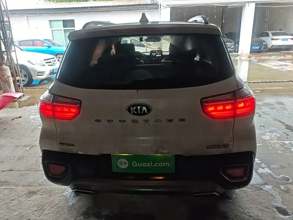Kia Sportage — фото 6