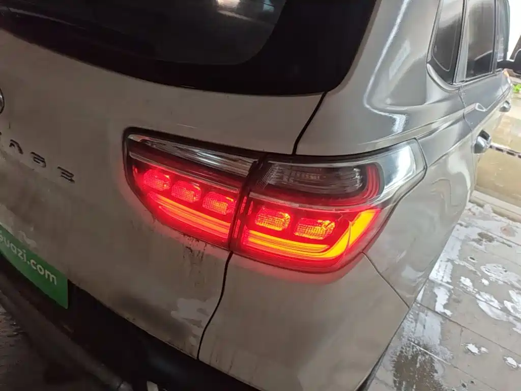 Kia Sportage — фото 8