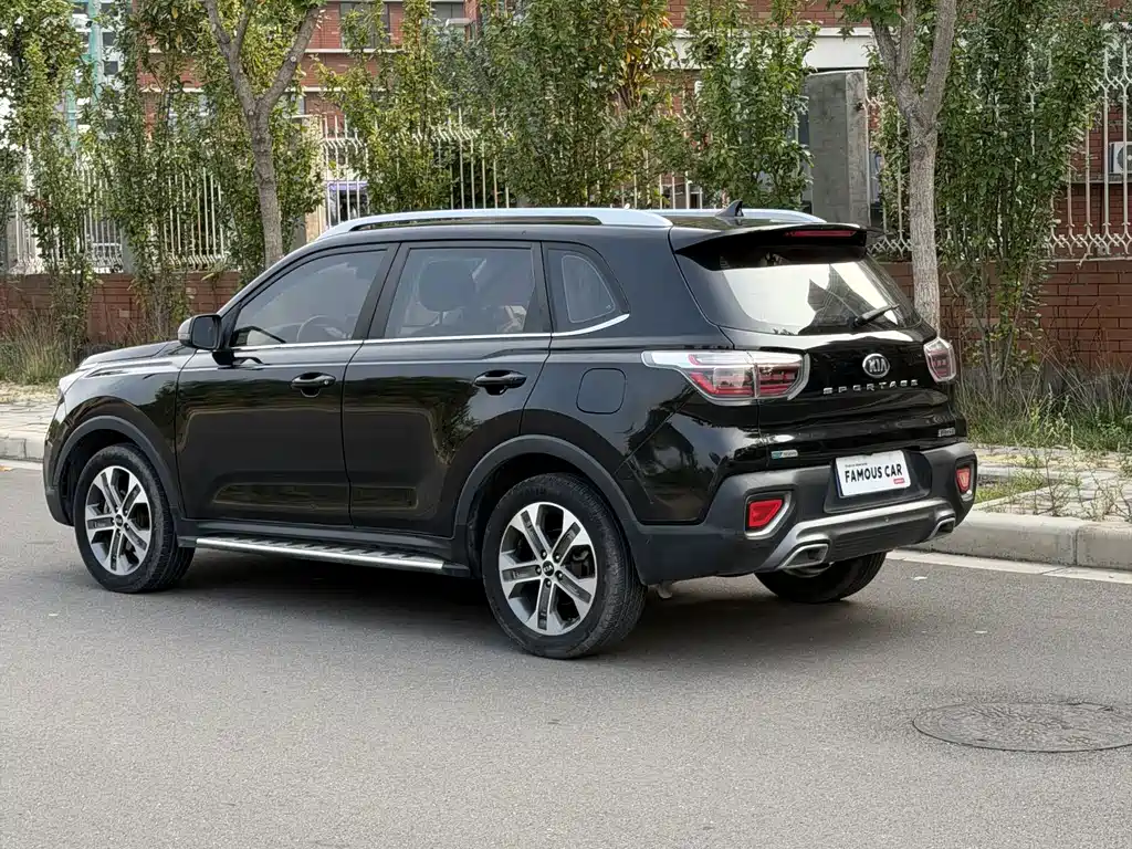 Kia Sportage — фото 6