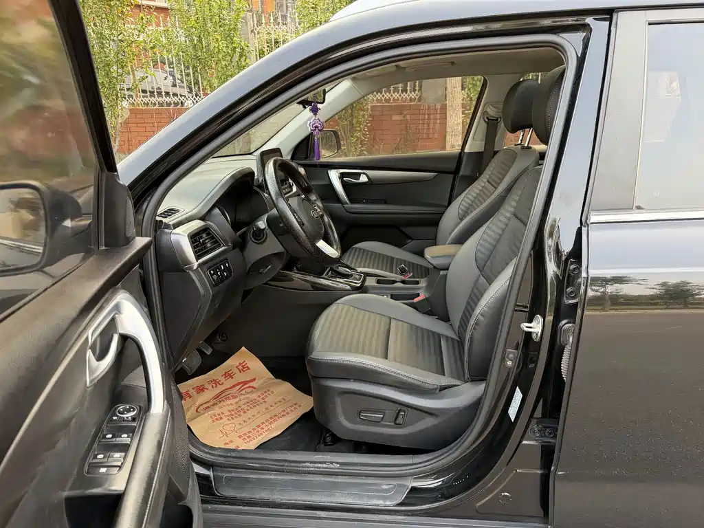 Kia Sportage — фото 8